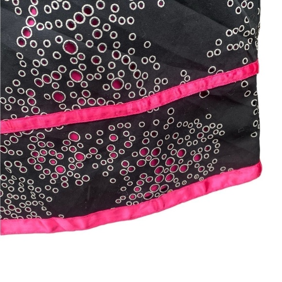 bently a. Y2K Perforated Black/ White Circle Overlay Mini Skirt I Size: 14 - Picture 9 of 13